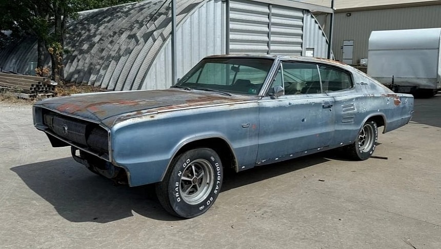 1967 Dodge Charger Was Born With a Rare Engine, but It's All Bad News Under the Hood