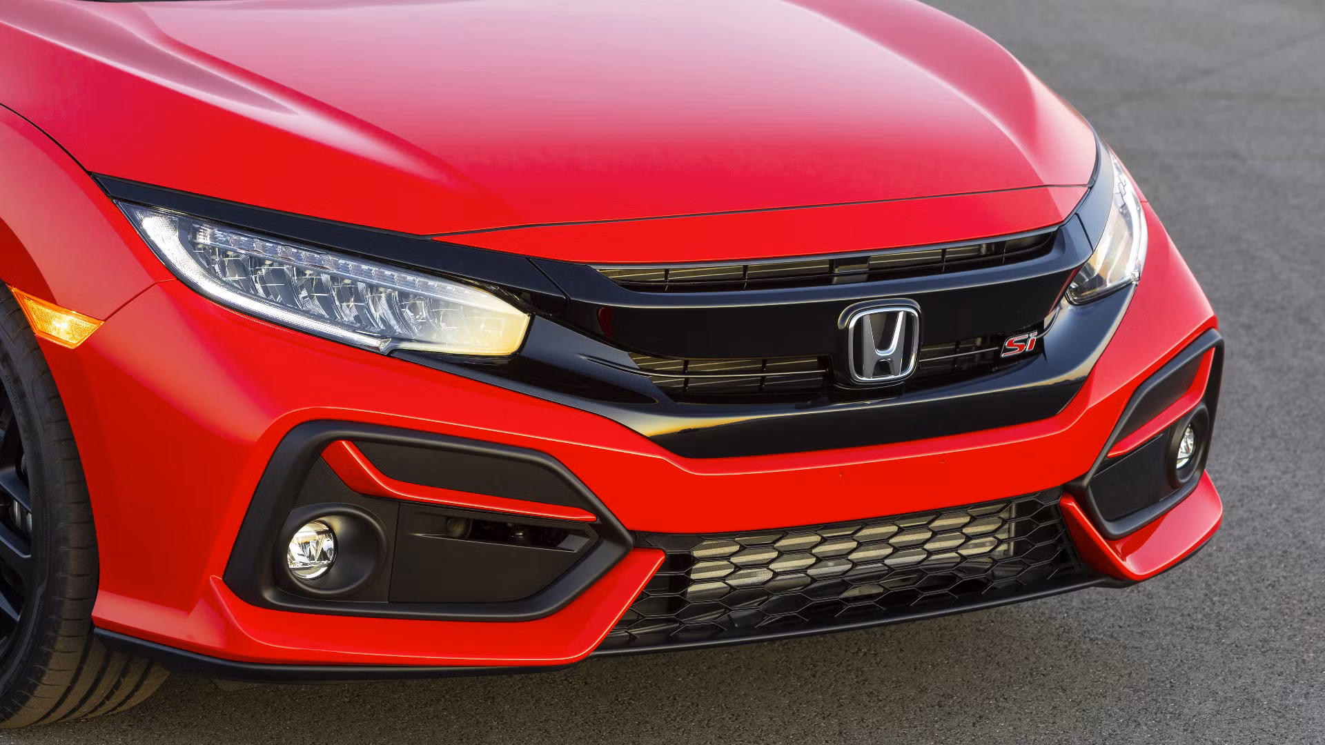 no-image Honda Recalls 406,000 Civic Sedans, Hatchbacks For A Wheel Problem