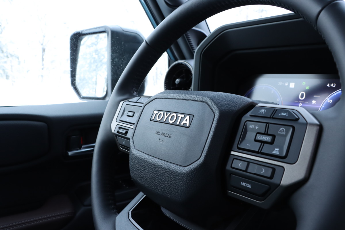 Toyota Land Cruiser Mirror Shaking Problem Has Owners Seeking Answers