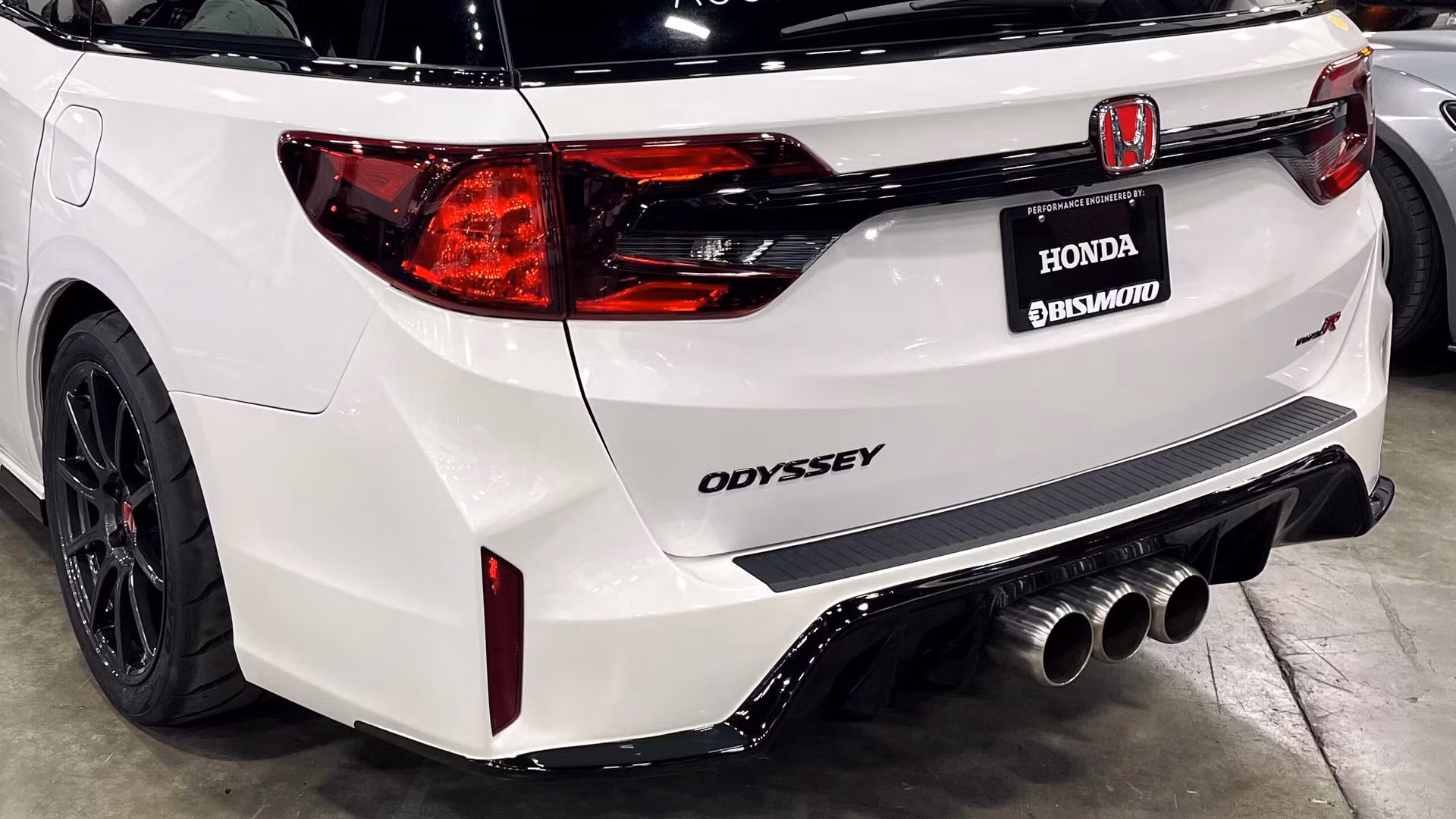 no-image Honda Odyssey Type R SEMA Build Has 550 Horsepower And A Manual Transmission