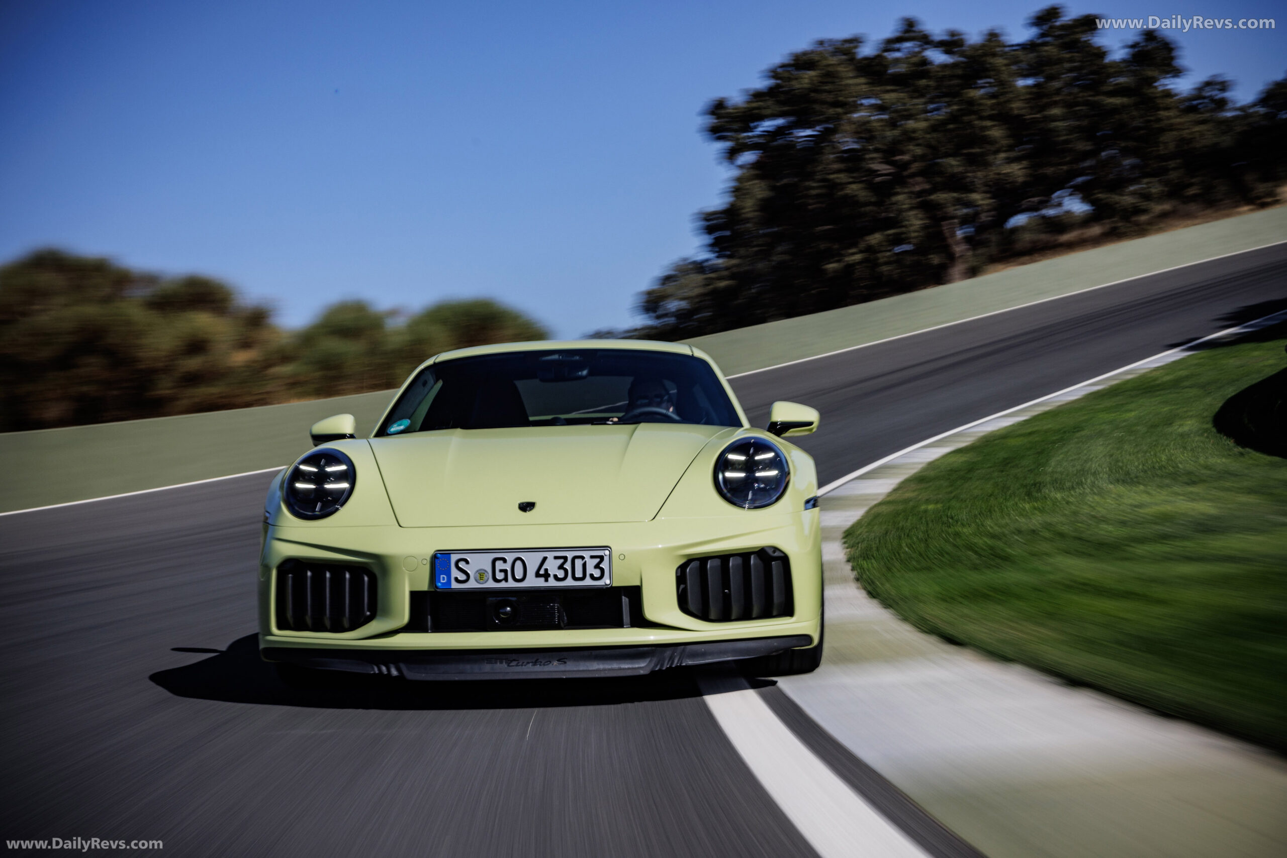 2026 Porsche 911 Turbo S 992 ll Cartagena Yellow