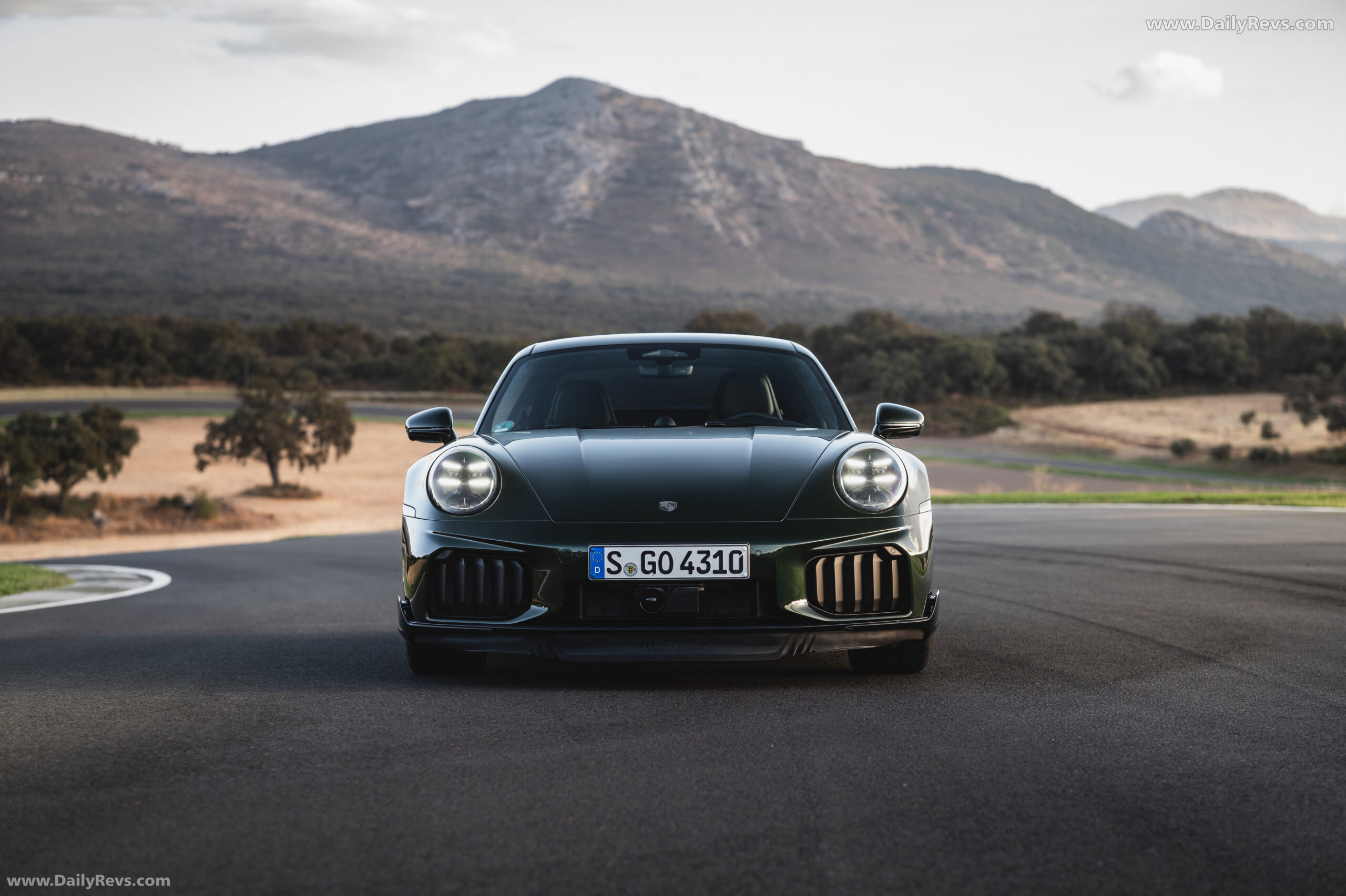 2026 Porsche 911 Turbo S 992 ll Oak Green