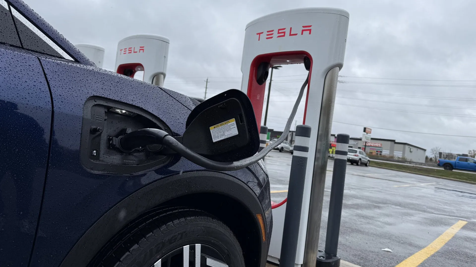 Canadian Federal Budget Leaves EV Consumer Rebates Unaddressed, Commercial Program to End