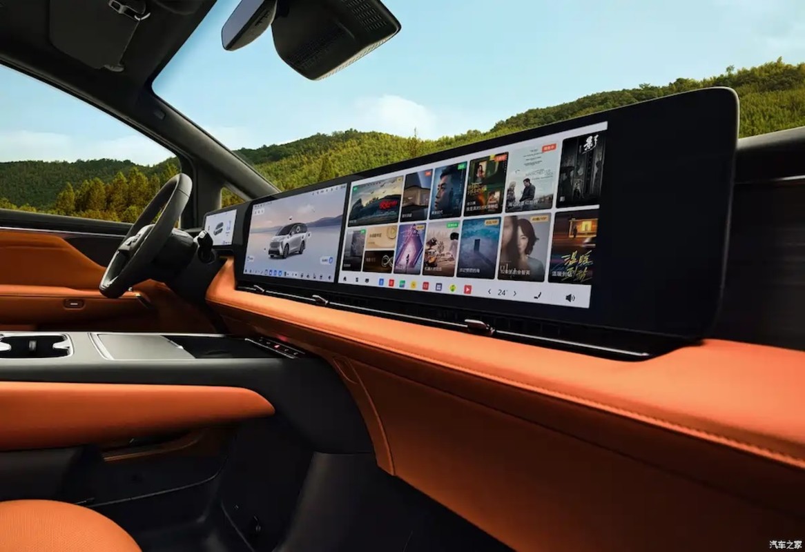 no-image Buick’s New Elite Minivan Makes Pacifica and Sienna Look Outdated