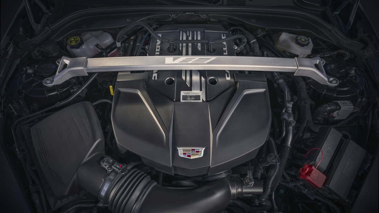 no-image GM's New Small-Block V-8 Could Come In Two Flavors, With a Powerful Base Engine