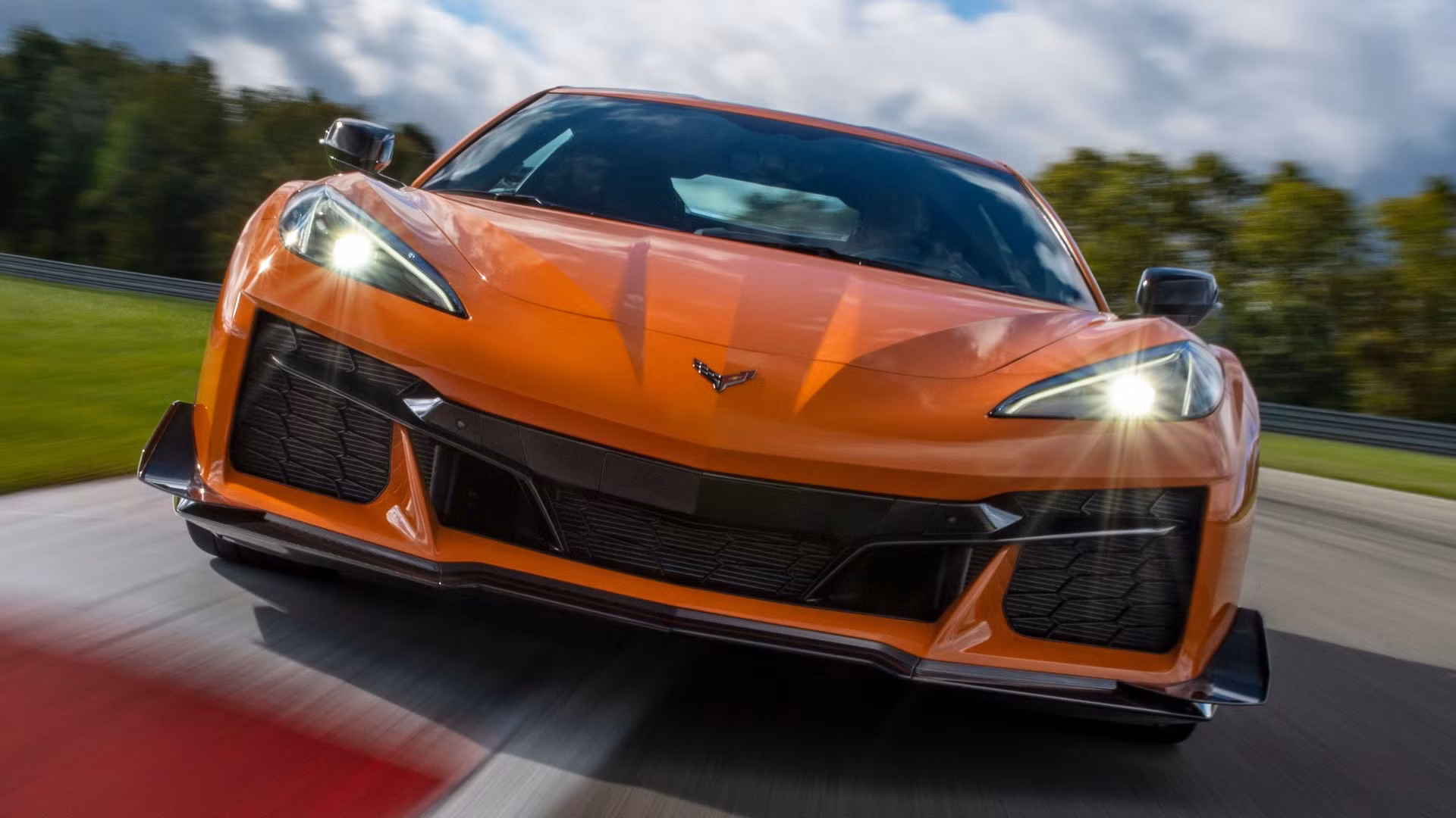 no-image Tremec's New Six-Speed Manual Gearbox Bolts Right Up To The C8 Corvette