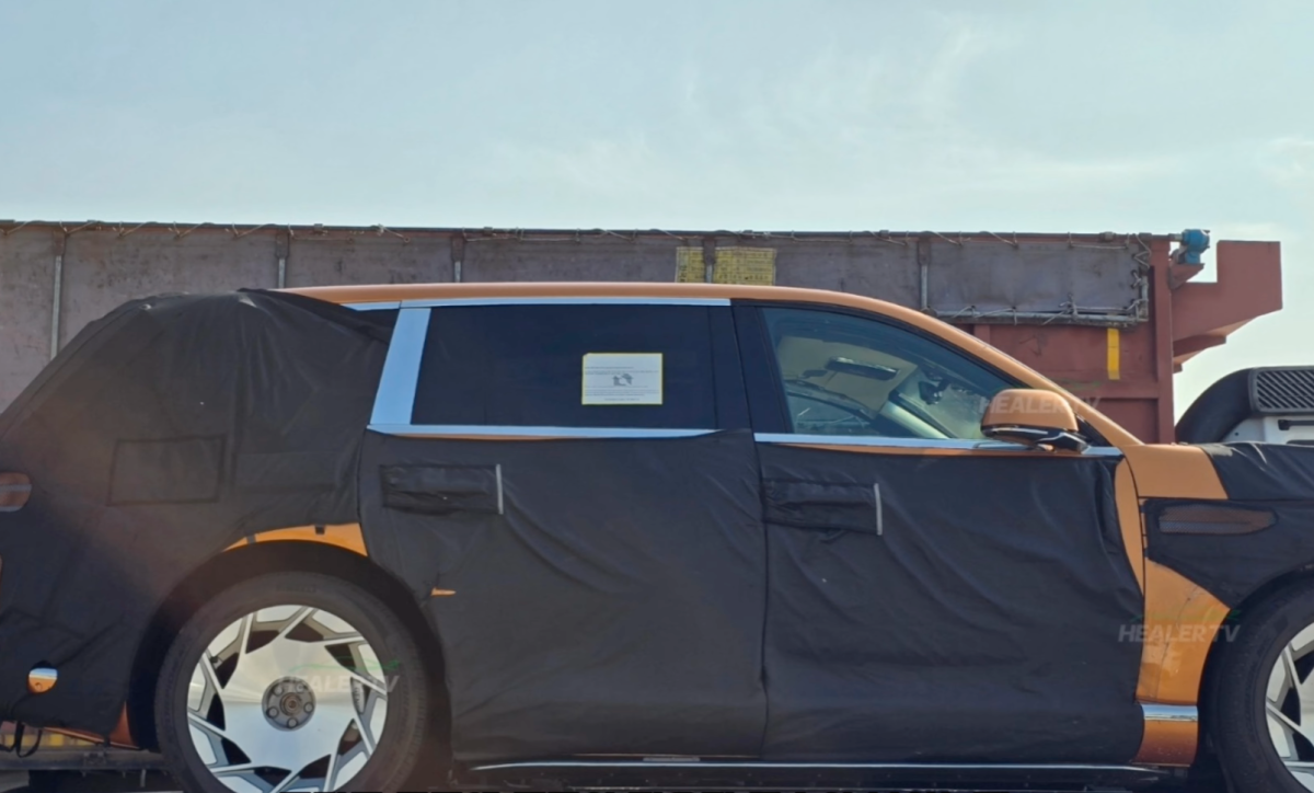 no-image Genesis GV90 Magma Spied Testing as Brand’s First Full-Size Performance SUV