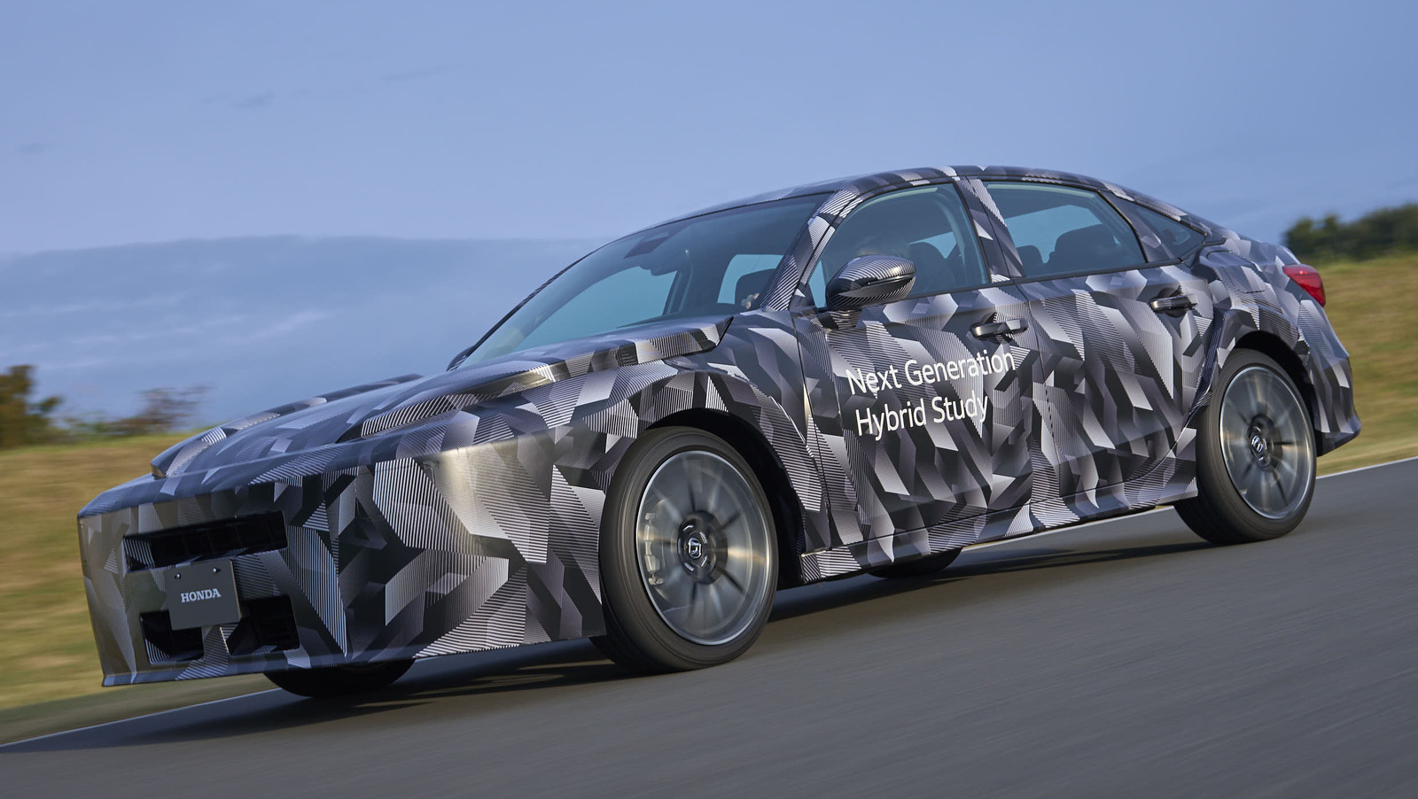 no-image Honda's Next-Generation Civic Hybrid Prototype Is Incremental Evolution Done Right