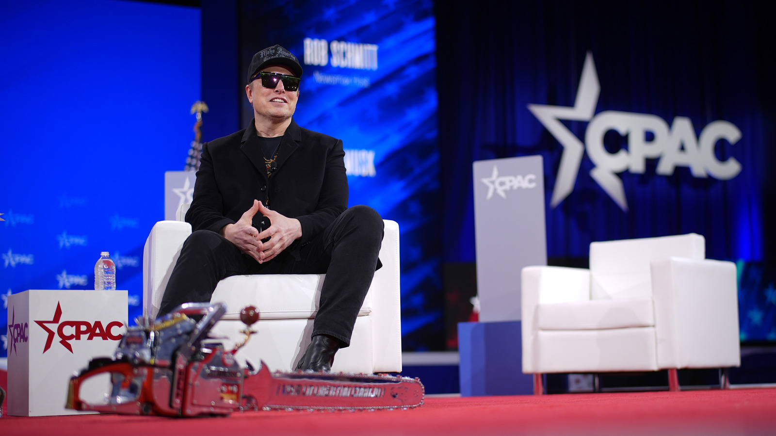 no-image Elon Musk Gets His $1 Trillion Pay Package, Promises That Robots Will Follow Criminals Around To Stop Them From Doing Crimes In The Future