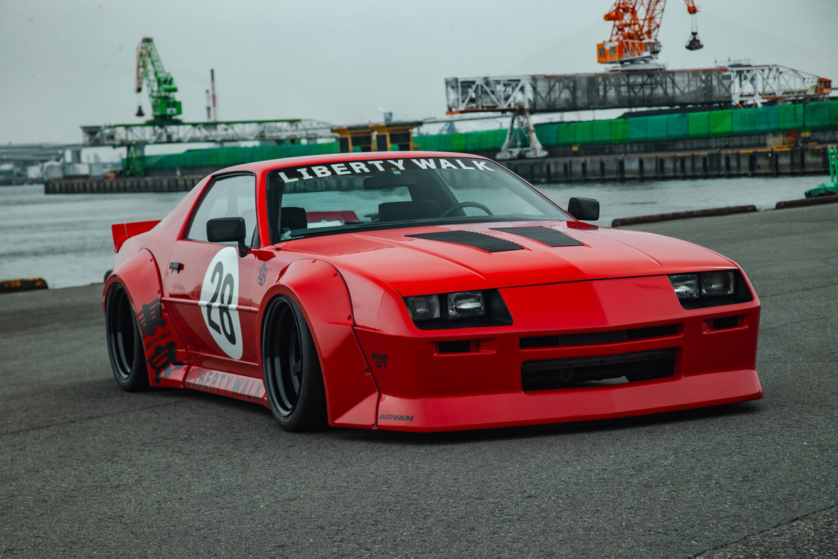no-image Liberty Walk Revives the Camaro IROC-Z With a Wild Widebody Kit