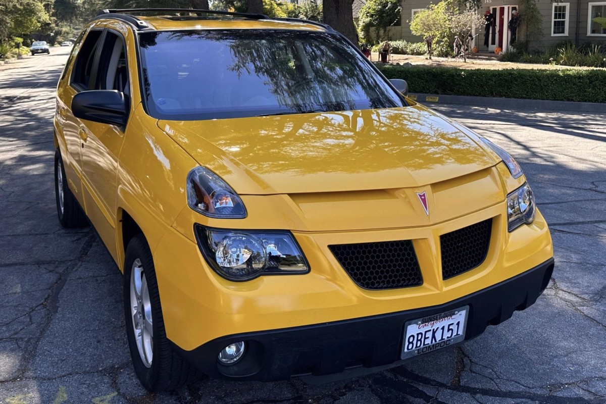 2003 Pontiac Aztek with 5,200 Miles for Sale: Once Mocked, Now a Cult Icon