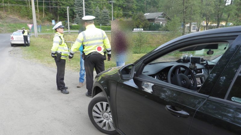 Od roku 2025 platí na českých silnicích 5 nových pravidel. Řidiči o nich vůbec nevědí, nebo je zcela ignorují