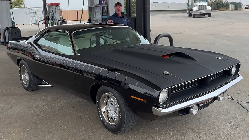 Restored 1970 Plymouth AAR Cuda Flaunts Ultra-Rare Color Combo