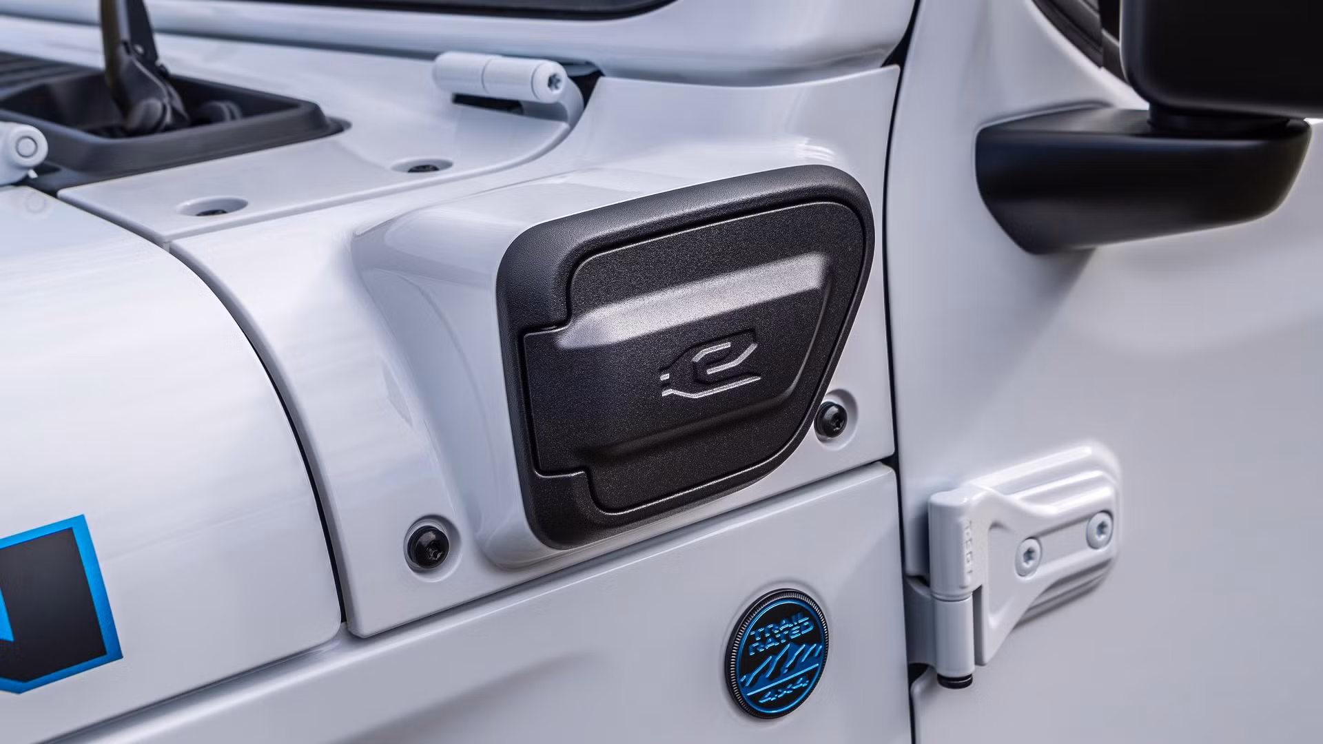 no-image Jeep Wrangler 4xe, Grand Cheroke 4xe Recalled Again For Urgent Fire Risk