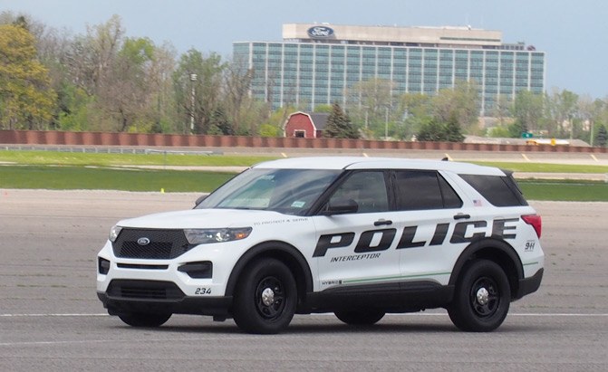 An Early Drive of the 2020 Ford Explorer Hybrid … Sort Of