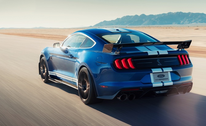 2020 Ford Mustang Shelby GT500 Gets a Monstrous 760 HP, 625 lb-ft of Torque